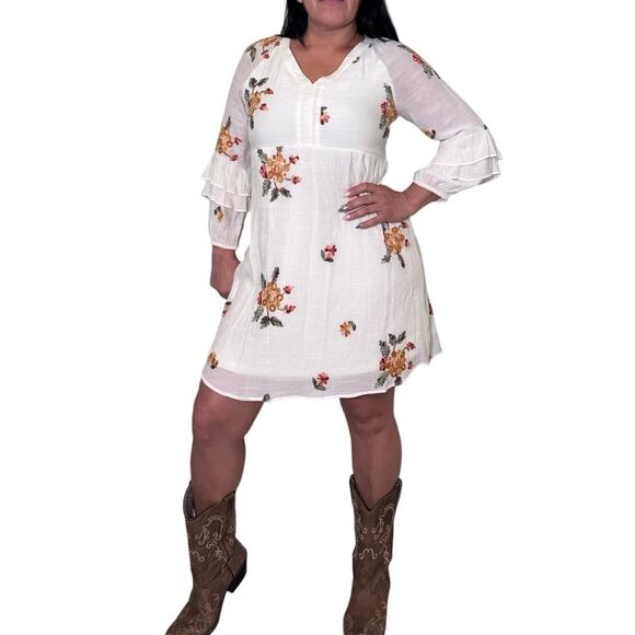 Anthropologie Fly & Flower Cream Embroidered Boho Dress sz M Ruffle Cottagecore - Picture 6 of 7